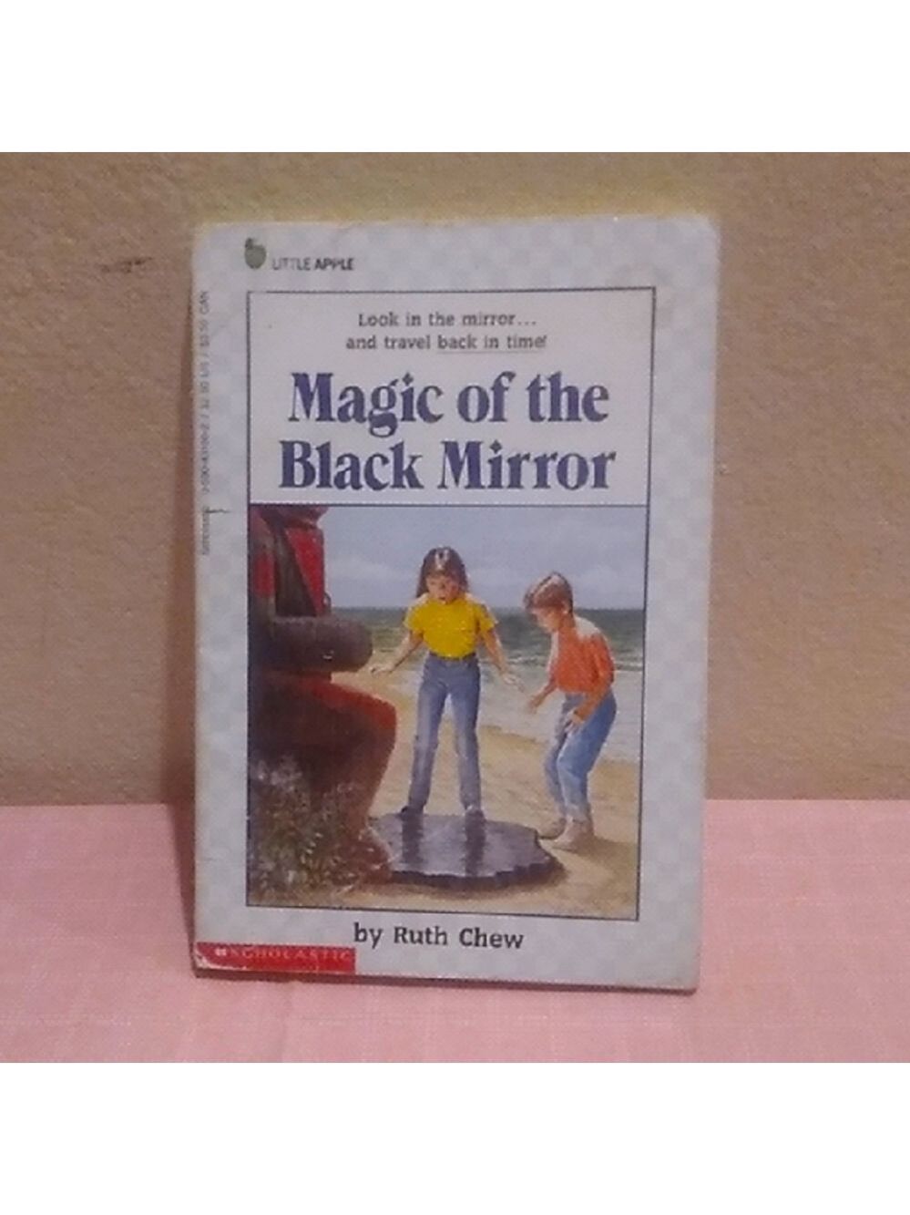 Magic of the Black Mirror by Ruth Chew Book